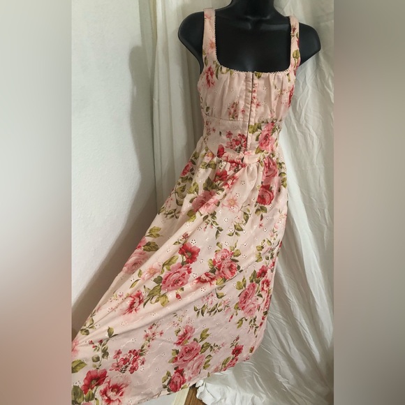 Jessica Simpson red roses eyelet lace fit & flare dress size medium brand new - Picture 13 of 17